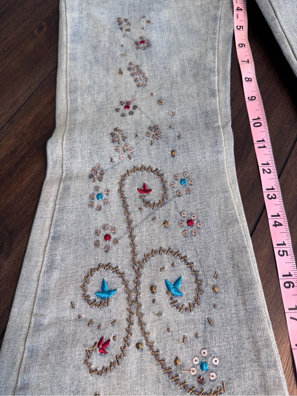 POL Embroidered Sequin Stretch Denim Flare Jeans Boho Western Small NWOT - Picture 9 of 12